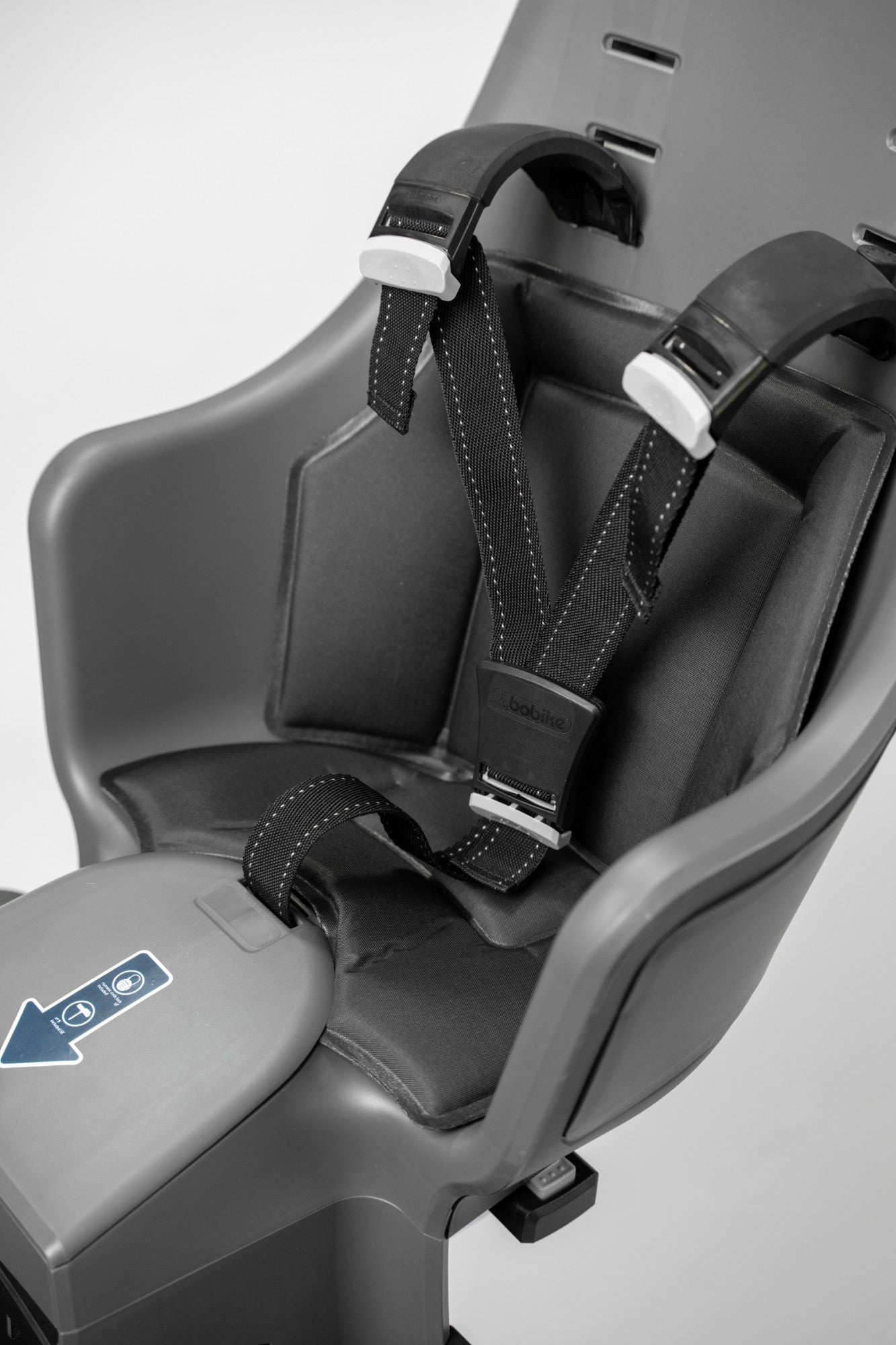 Modus baby seat harness and quick release buckle close up